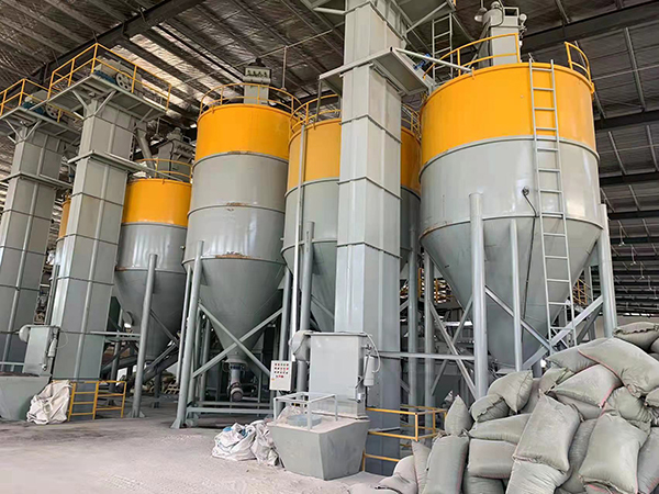 水泥砂漿施工很均勻，為什么瓷磚還會(huì)脫落？