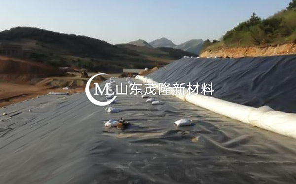 《崇義縣思順鄉(xiāng)垃圾填埋場》土工布、土工膜施工
