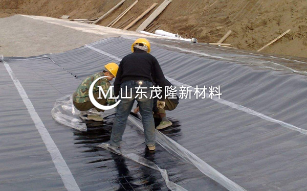 《京沈客專京冀段十四標(biāo)》模板布、防水板施工
