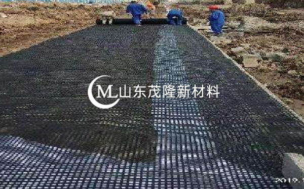 《寧安高鐵》土工布、經(jīng)編土工格柵施工